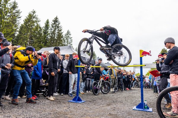 Muttertag - 2026 - Muttertag 2026 im Bikepark Winterberg – Event, Expo &amp; Ladies’ Hour